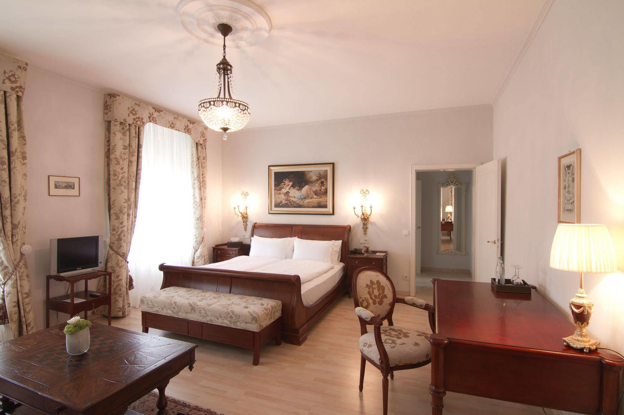 Hotel Romerbad Badenweiler Zewnętrze zdjęcie